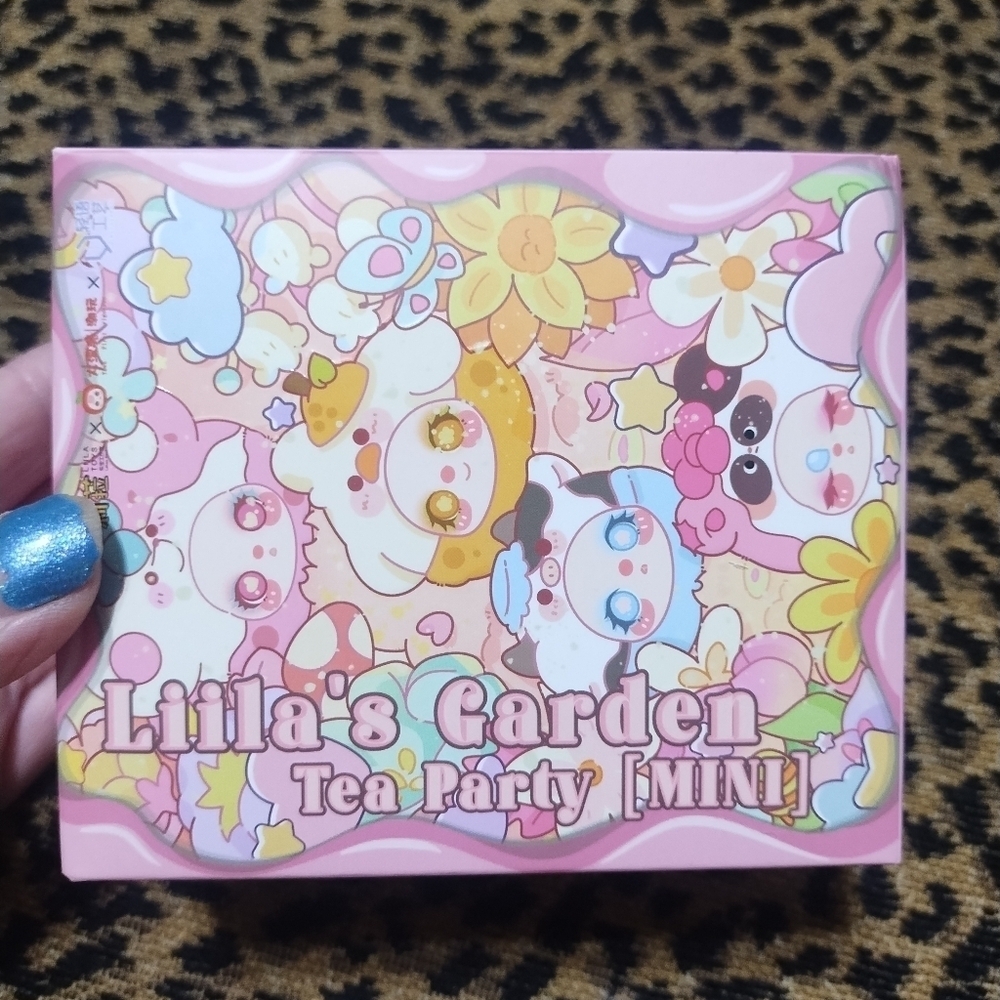Pop Mart- Lilas Garden Tea party Mini
